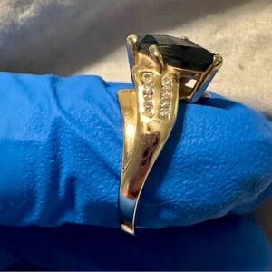 Elegant Sapphire and Diamond Ring